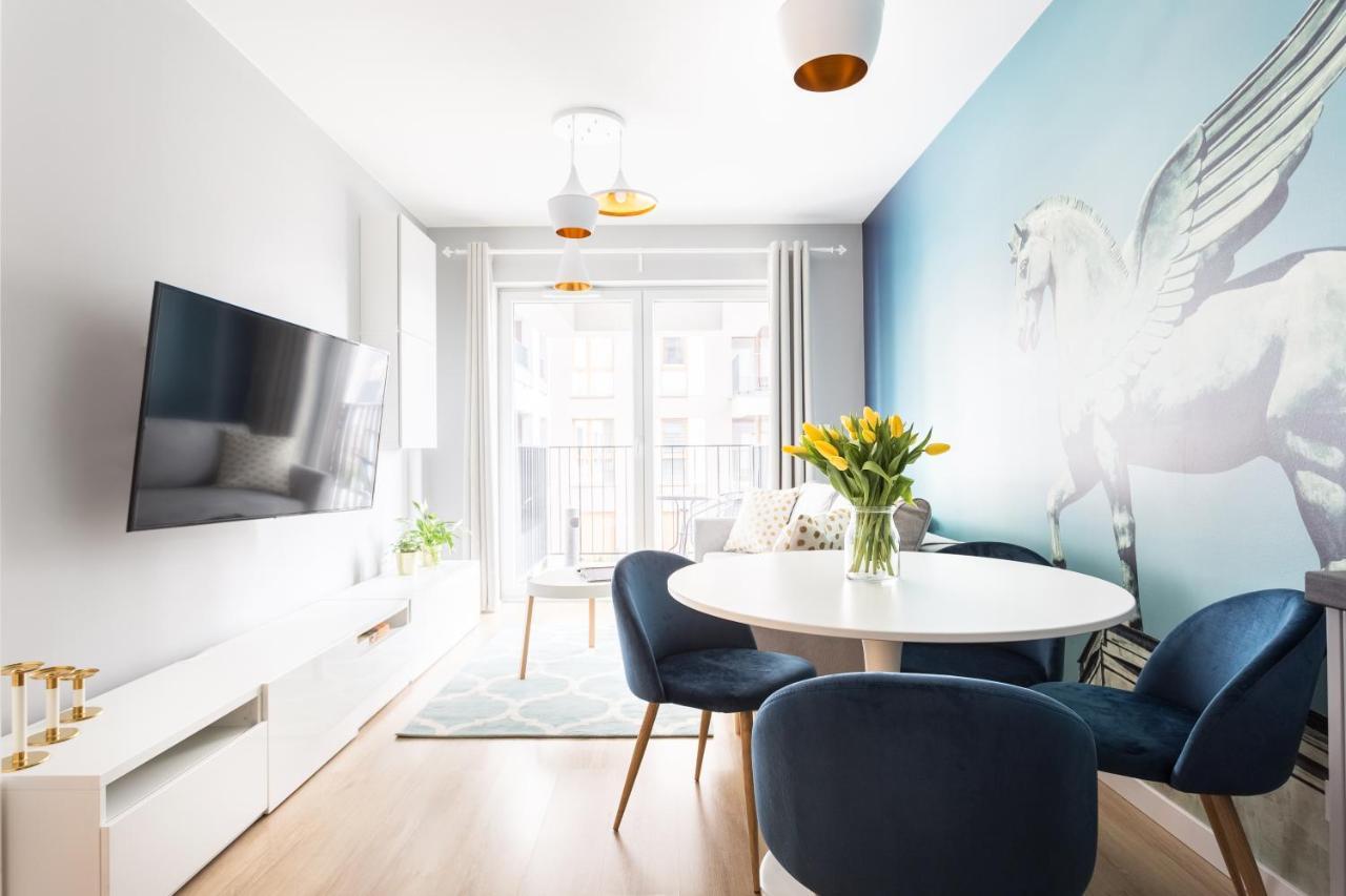 H2 Apartment- Gasiorowskich 4 - Parking Podziemny - Self Check In 24H - Mtp Targi - Pkp - Sklep Netto W Budynku พอซนาน ภายนอก รูปภาพ