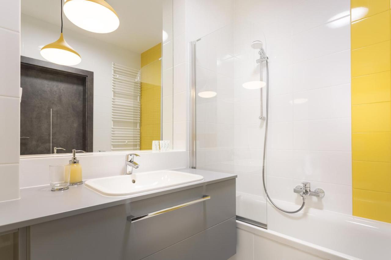 H2 Apartment- Gasiorowskich 4 - Parking Podziemny - Self Check In 24H - Mtp Targi - Pkp - Sklep Netto W Budynku พอซนาน ภายนอก รูปภาพ